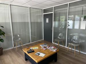 Local Commercial 46m² Estrablin centre