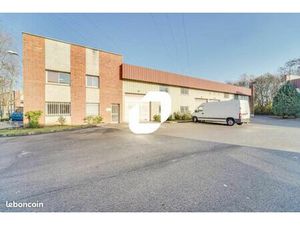 Local d'activité 140 m²
