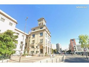 Local commercial 215 m²