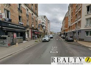 Local commercial 299 m²