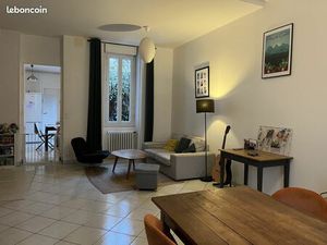 Maison de ville rénovée – Quartier Victor Hugo – Angoulême