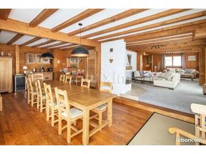 Chalet 10 pièces 250 m²