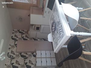 Joli studio avec extérieur