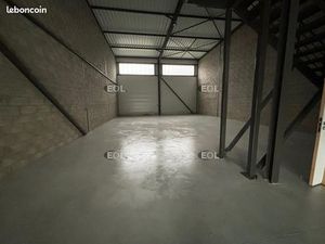 Local bureaux 255 m²