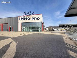 Local commercial 265 m² Nivolas-Vermelle