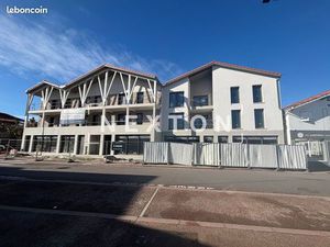 Local commercial 106 m² SOUSTONS