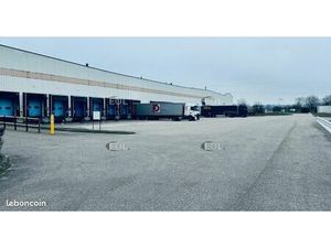 Local logistique 17 654 m²