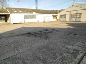 Local 1840 m² Vernon