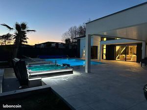 Villa d’Exception entre Design et Nature – Saint-Genès-de-Fronsac (34 km de Bordeaux)