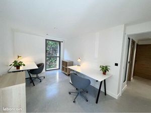 Prestation location bureaux et services à côté du lac à St Jorioz - pas de bail