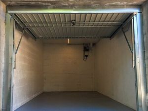 A louer Box de stockage idéal artisan ou moto