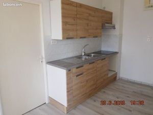 F3 emplacement calme  voie sans issue. MEROUX