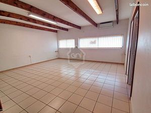 Bureaux 17 m² SAINT PAUL TROIS CHATEAUX