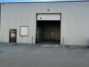 Local d’activité stockage