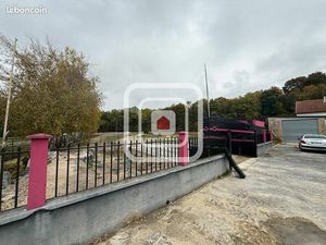 Maison 14 pièces 642 m²