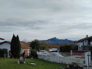 Location année Urrugne