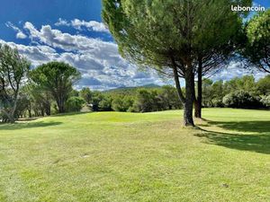 Terrain 600 m² Barcy