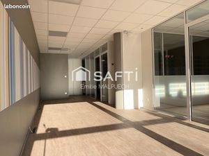Local commercial 76 m² BRUGUIERES