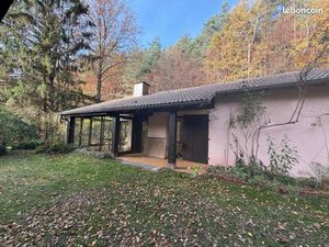 Belle propriété de plain pied dans une oasis de verdure