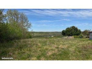 Terrain 2 100 m² Sauvagnas