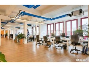 Bureau 550 m²
