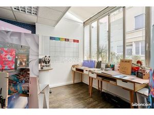 Bureaux 127 m²