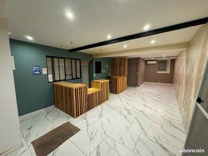 À LOUER – LOCAL COMMERCIAL 60 m² – ANCIEN RESTAURANT – GRANDRIEU (48)