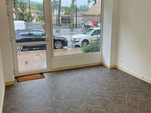 Local commercial 16m2