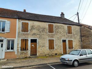 Grande maison à restaurer