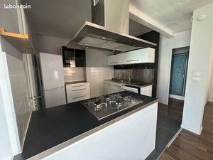 Appartement T2 - 72m2 proche du centre - avec garage