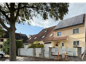 Maison 111m2 6 pcs + studio indépendant + piscine +++