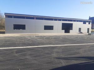 Dépôt/Magasin 1000m2