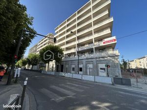 Local commercial 94 m²
