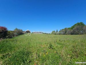 Terrain 1 816 m² Leren