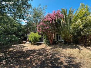 Maison d'architecte années 70  quartier familial