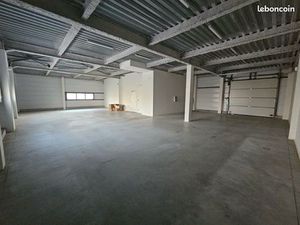 ? Local professionnel 250 m² – Bourg-lès-Valence – Zone commerciale