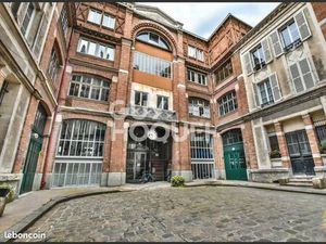 Bureaux 180 m² PARIS