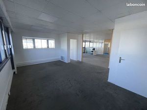 Bureaux 439 m² Bayonne