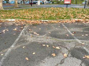 Parking extérieur à vendre