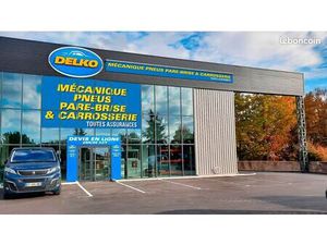 Garage automobile  garage 370 m² CAHORS