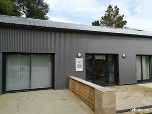 A louer local professionnel centre de soins