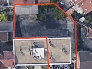 Local 300 m² Drancy