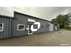 Local d'activité 400 m²