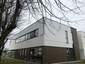 Local professionnel ou bureaux - Parc des Forges