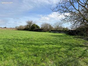 Terrain 2 711 m² Monts Sur Guesnes