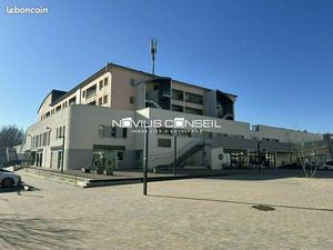 Bureaux 80 m²