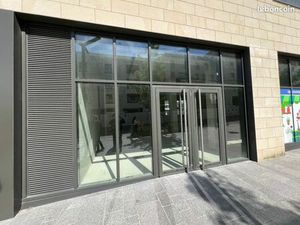 Local commercial 73 m²