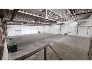 Local d'Activité / Entrepôt 1300 m² (Divisible) – Rue Claude Gonin