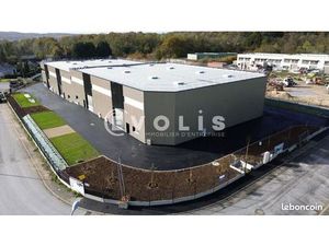 Local d'activité 302 m²