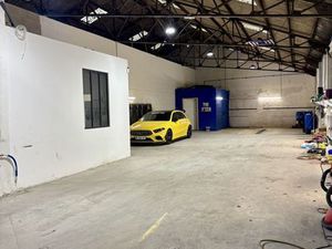 Local 200 m² Rochefort